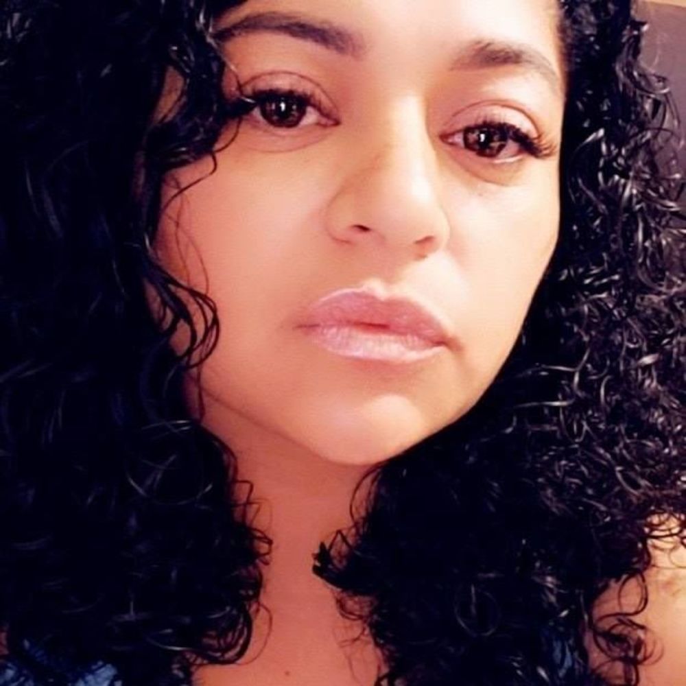 Meet your Posher, Ivette